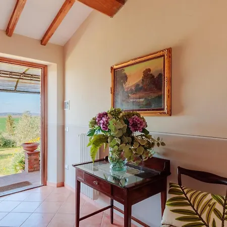 Villa Lajatico With Private Pool