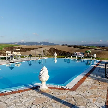 Villa Lajatico With Private Pool